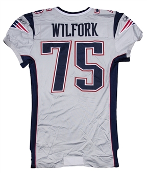 2005 Vince Wilfork Game Used New England Patriots Silver Alternate Jersey Photo Matched To 10/2/2005 (Patriots ProShop)